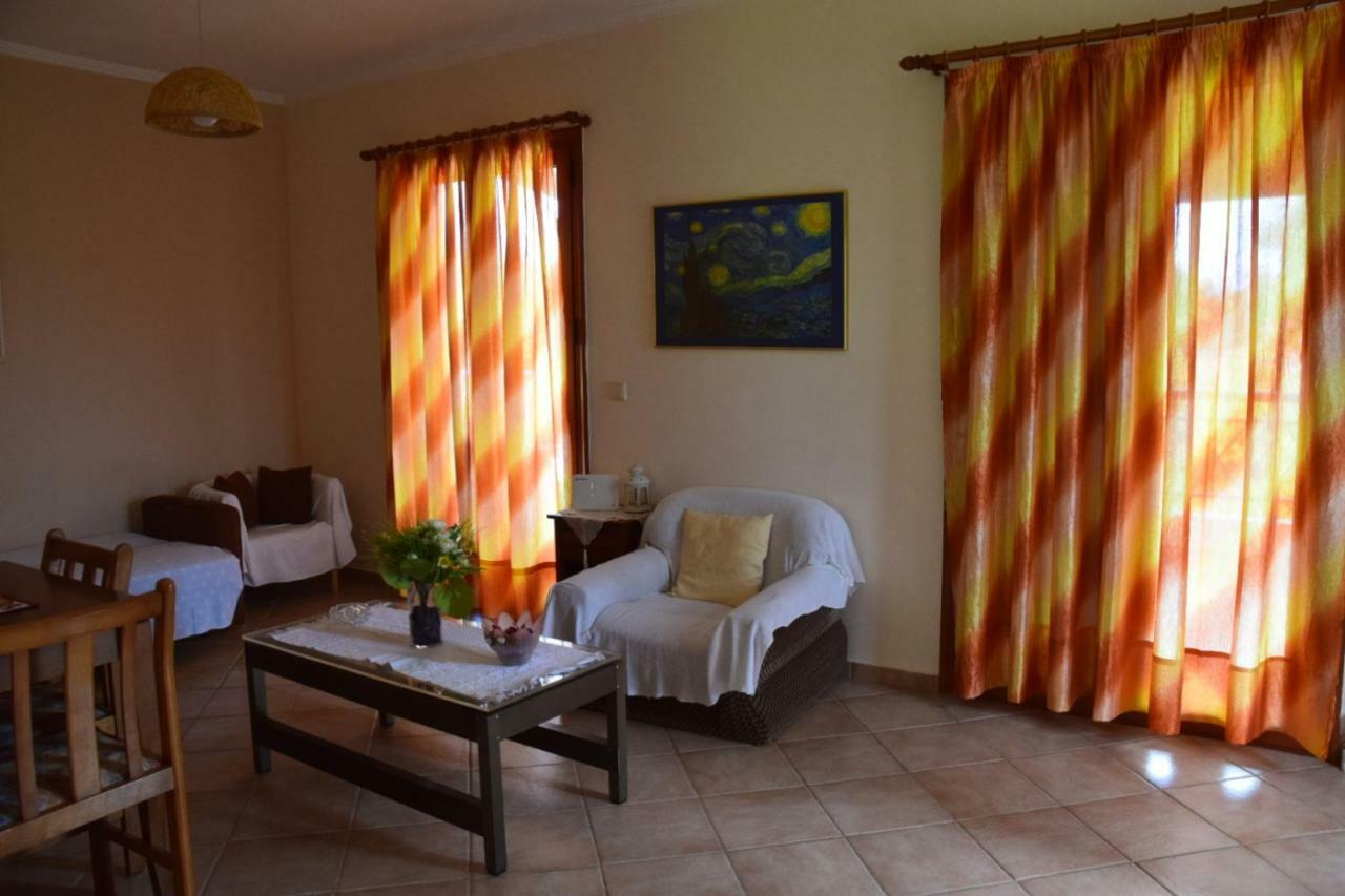 Areti'S Apartment Agios Georgios Pagon Luaran gambar