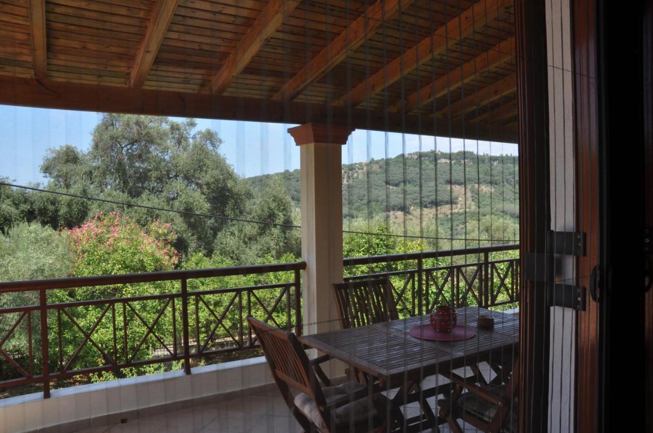 Areti'S Apartment Agios Georgios Pagon Luaran gambar